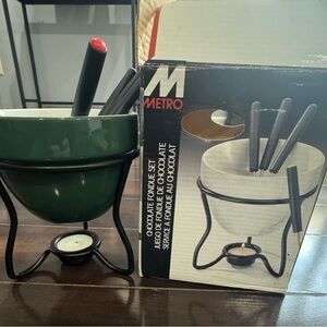 Metro Dark Green Fondue Set with Black Stand